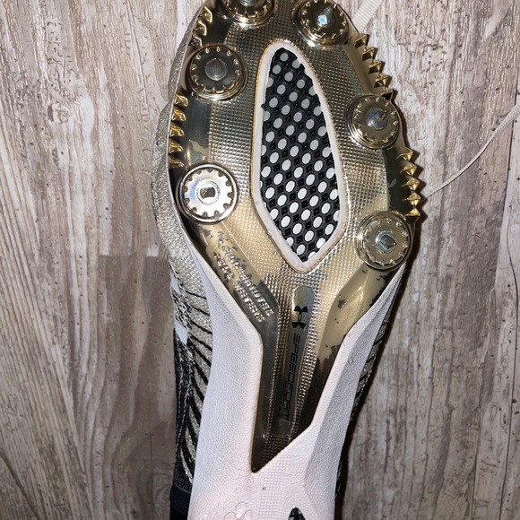 under armor track spikes - Picture 3 of 6